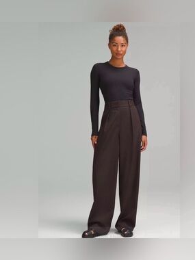 Lululemon Pleat-Front High-Rise Trouser